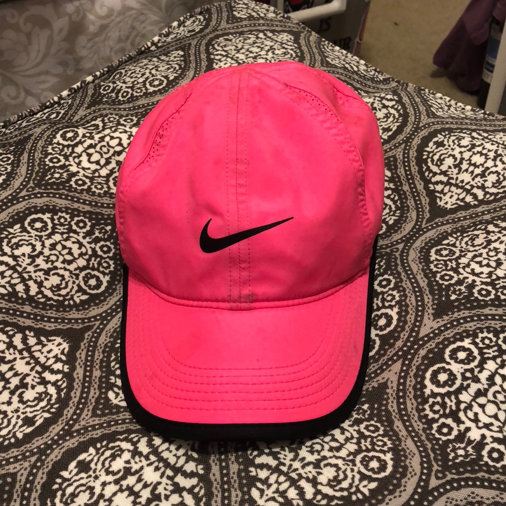 Nike Dri-fit pink hat